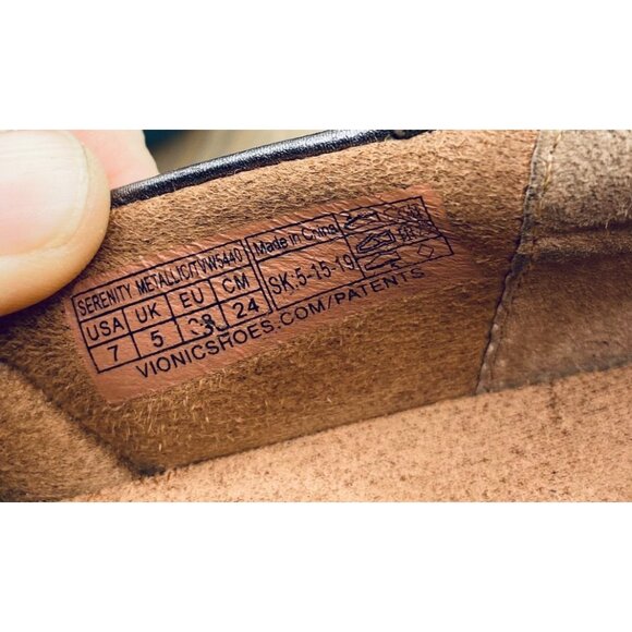 Vionic Shoes Womens 7 38 Silver Leather Orthopedic Mary Jane Loafers Preppy - Picture 5 of 11